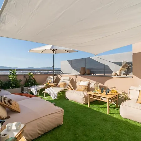 Penthouse With Private Terrace & Pool Access Apartamento Cornellá de Llobregat