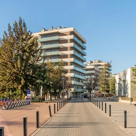 Penthouse With Private Terrace & Pool Access