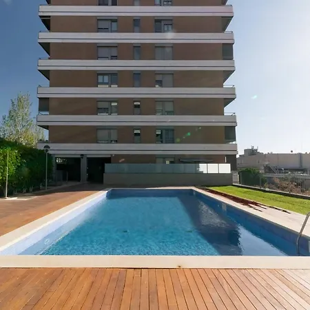Penthouse With Private Terrace & Pool Access * Cornellà de Llobregat