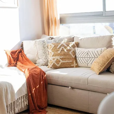 Penthouse With Private Terrace & Pool Access Apartmán