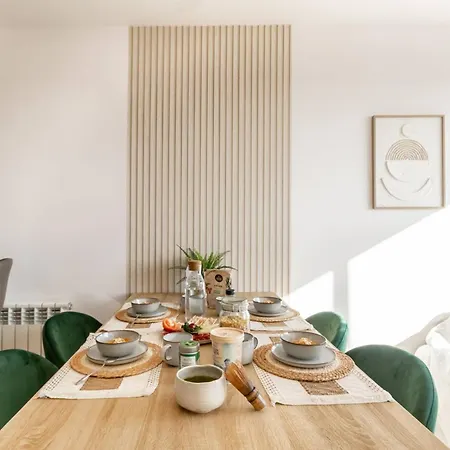 Apartmán Penthouse With Private Terrace & Pool Access Cornellà de Llobregat
