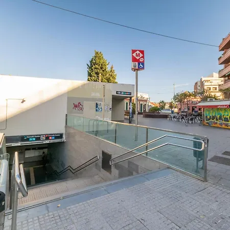 Penthouse With Private Terrace & Pool Access Apartmán Cornellà de Llobregat