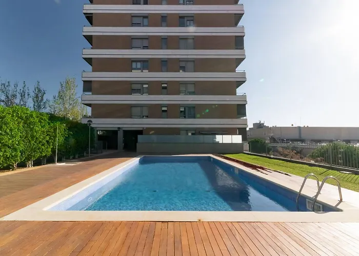 Penthouse With Private Terrace & Pool Access * Cornellà de Llobregat