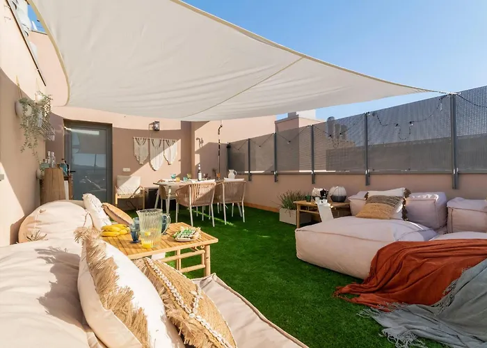 Διαμέρισμα Penthouse With Private Terrace & Pool Access