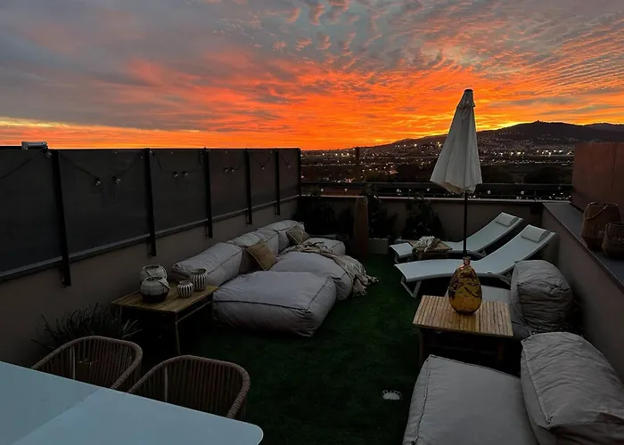 Διαμέρισμα Penthouse With Private Terrace & Pool Access