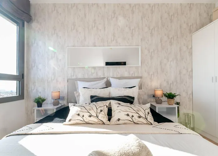 Διαμέρισμα Penthouse With Private Terrace & Pool Access Cornellà de Llobregat
